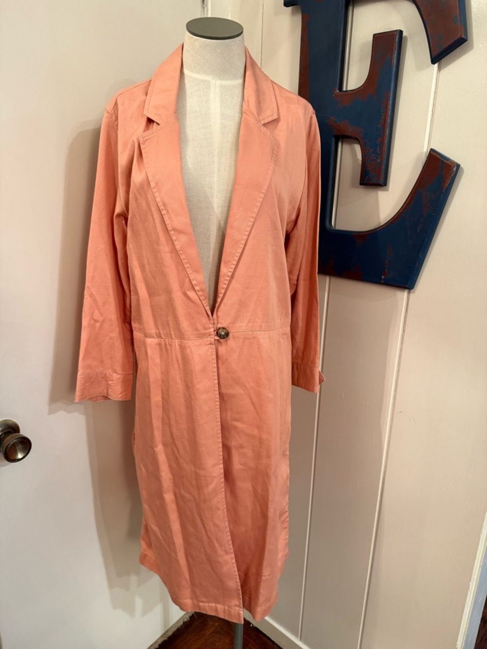 Women’s Peach Single-Button Trench Coat Sz M
